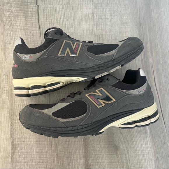 New Balance 2002R Running Shoe Sneaker Size 13 N-Ergy Gray Black Athletic - Picture 2 of 12